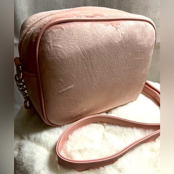 NEW Juicy Couture Pink Diamond Heritage Crossbody Bag - Picture 3 of 7